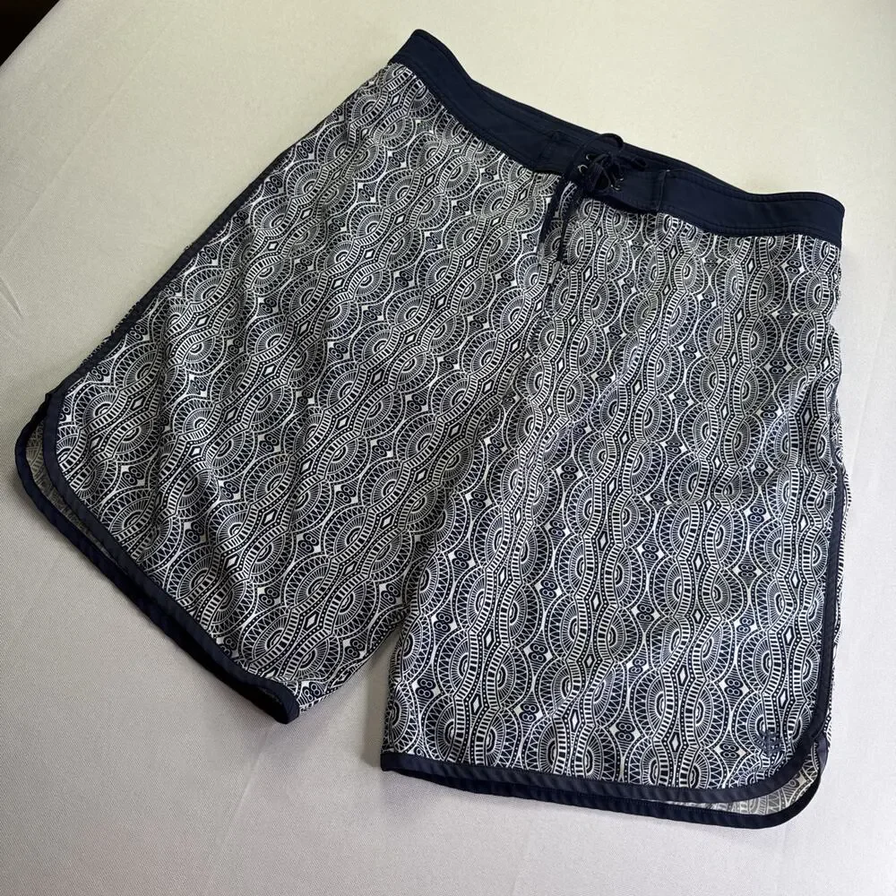Coolibar Mens Falcon Board Shorts Size 36 Blue White Geometric Print UPF 50+